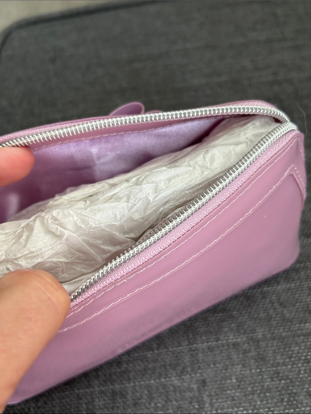 Ted Baker Lavender Patent Bow Zip Cosmetic bag - Picture 5 of 7
